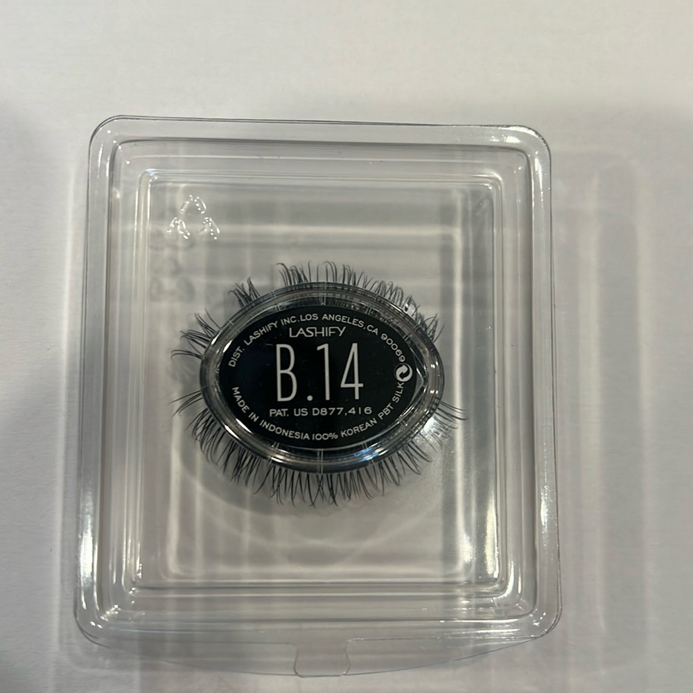 Lashify B14 Black Gossamer Lashes Bold False Eyelash Clusters